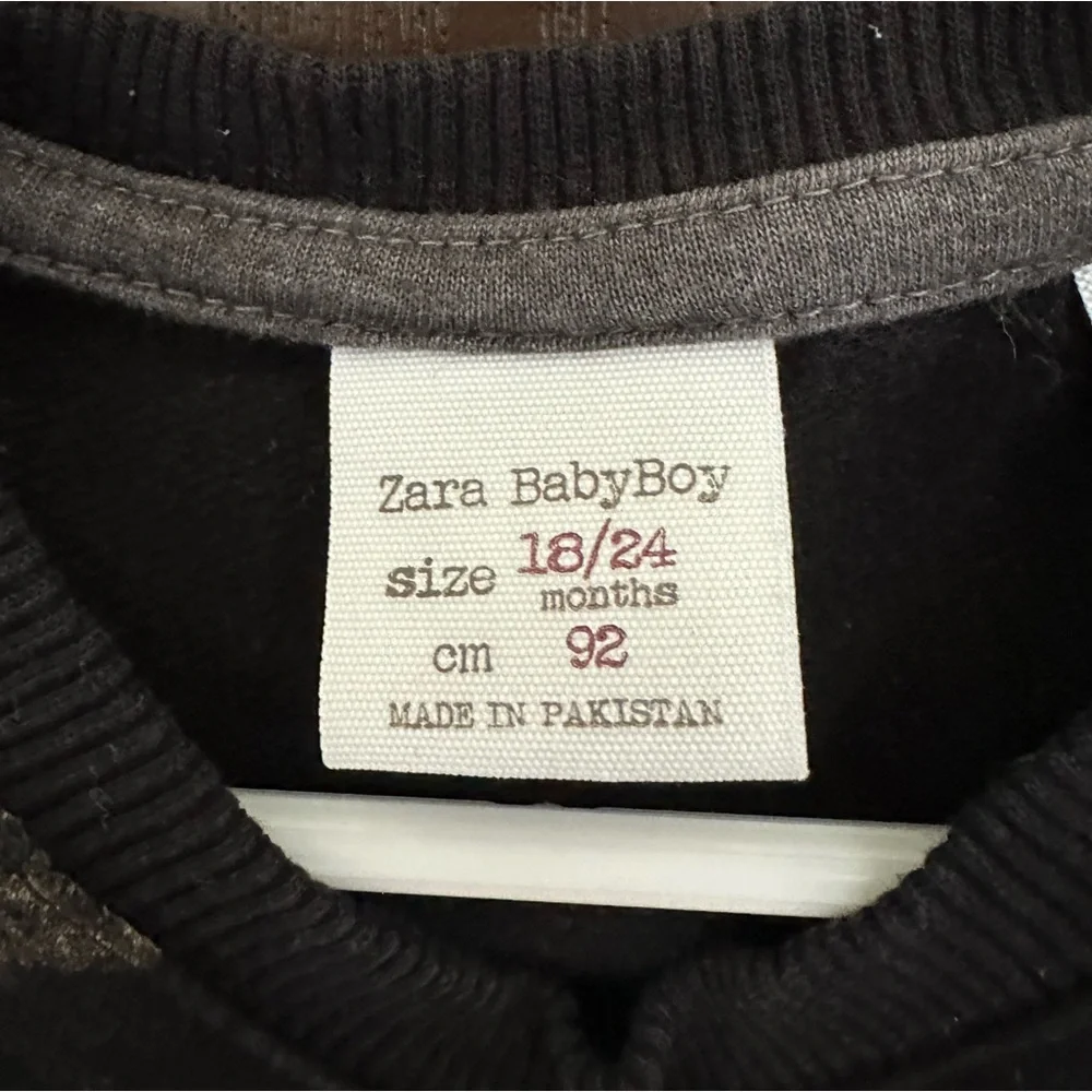 3/$15 Zara Baby Boy Black Geometric Print Sweatshirt 18-24 M Minimalist